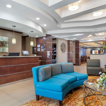 Best Western Plus Longhorn Inn & Suites Luling Экстерьер фото