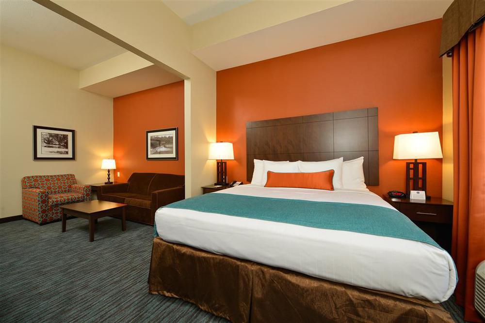 Best Western Plus Longhorn Inn & Suites Luling Номер фото