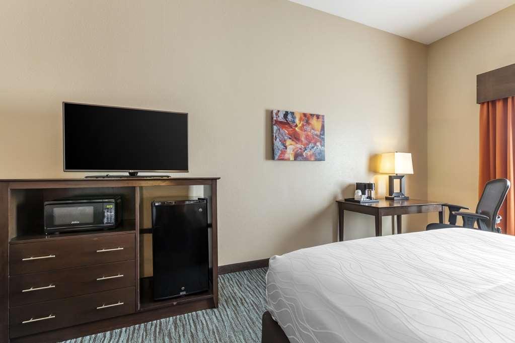 Best Western Plus Longhorn Inn & Suites Luling Номер фото