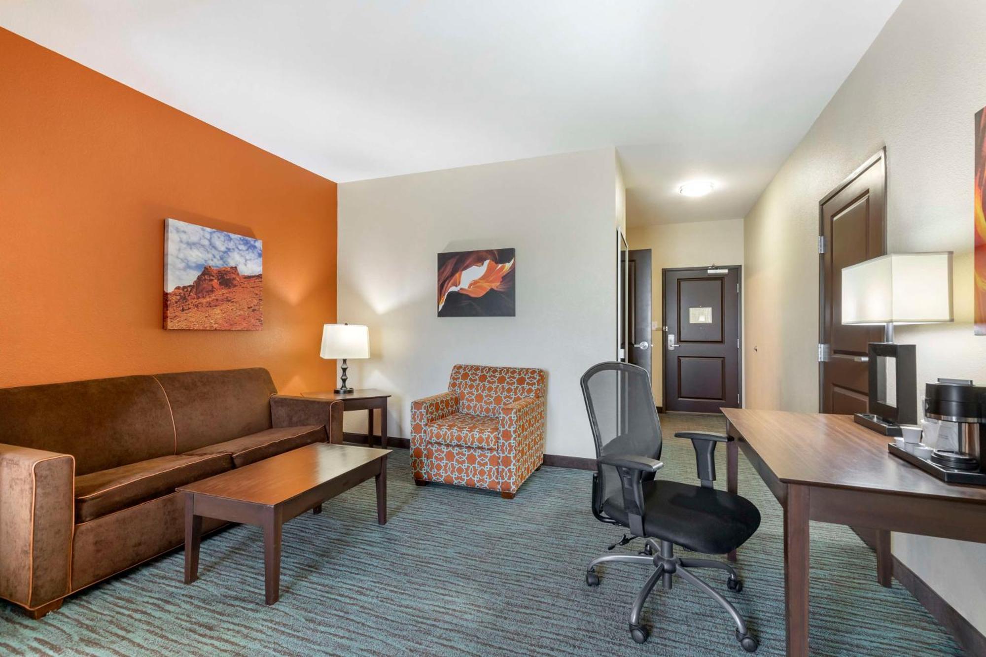 Best Western Plus Longhorn Inn & Suites Luling Экстерьер фото