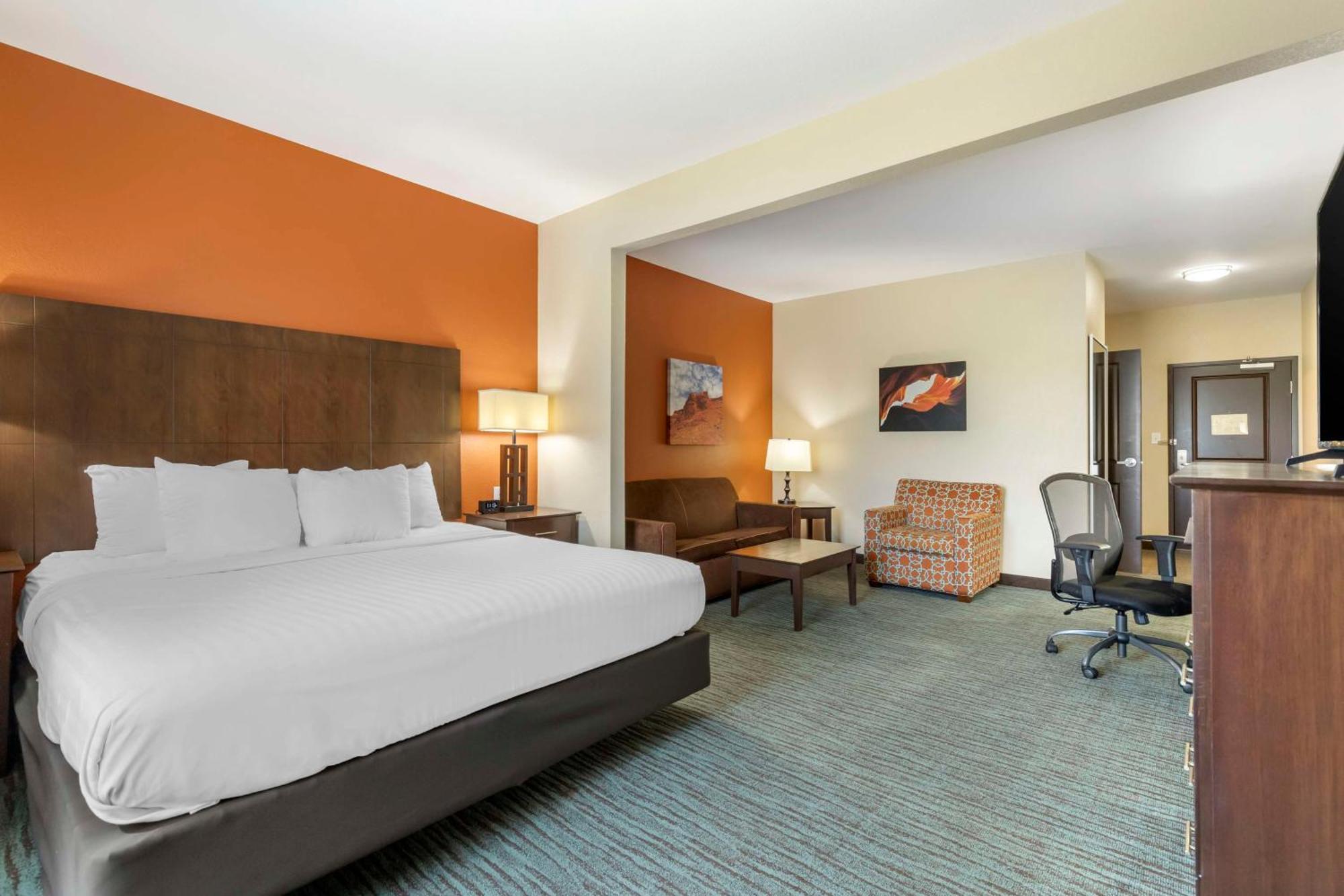 Best Western Plus Longhorn Inn & Suites Luling Экстерьер фото