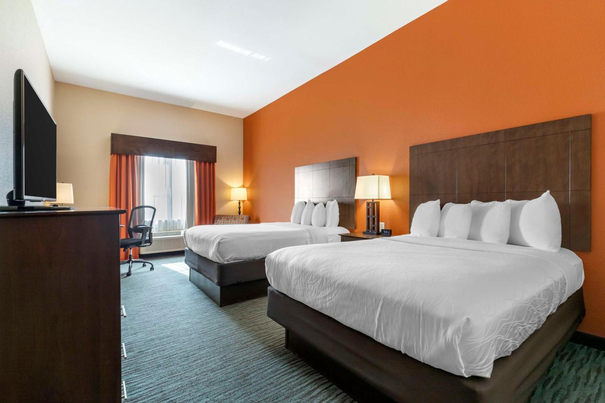 Best Western Plus Longhorn Inn & Suites Luling Экстерьер фото