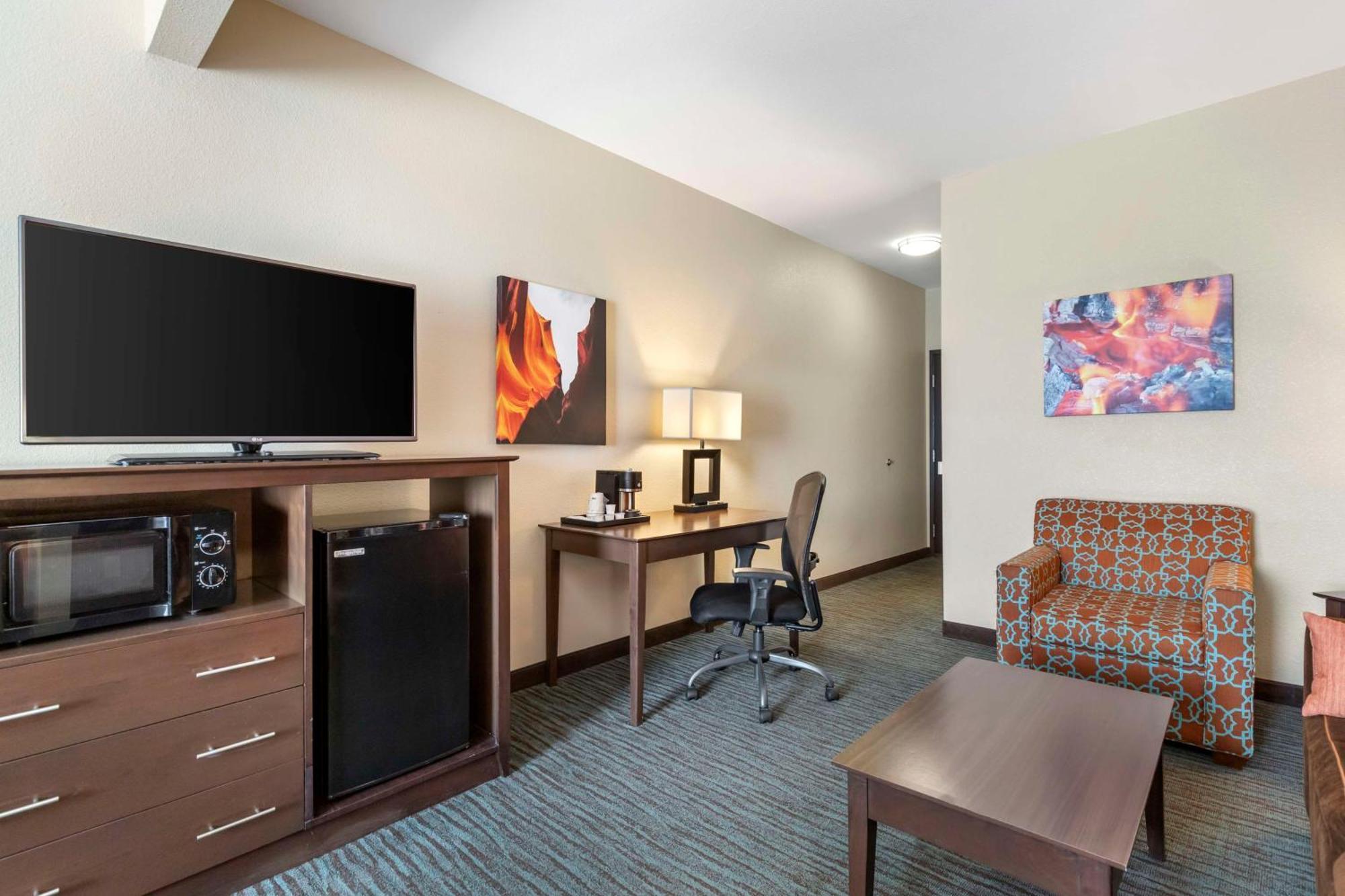 Best Western Plus Longhorn Inn & Suites Luling Экстерьер фото