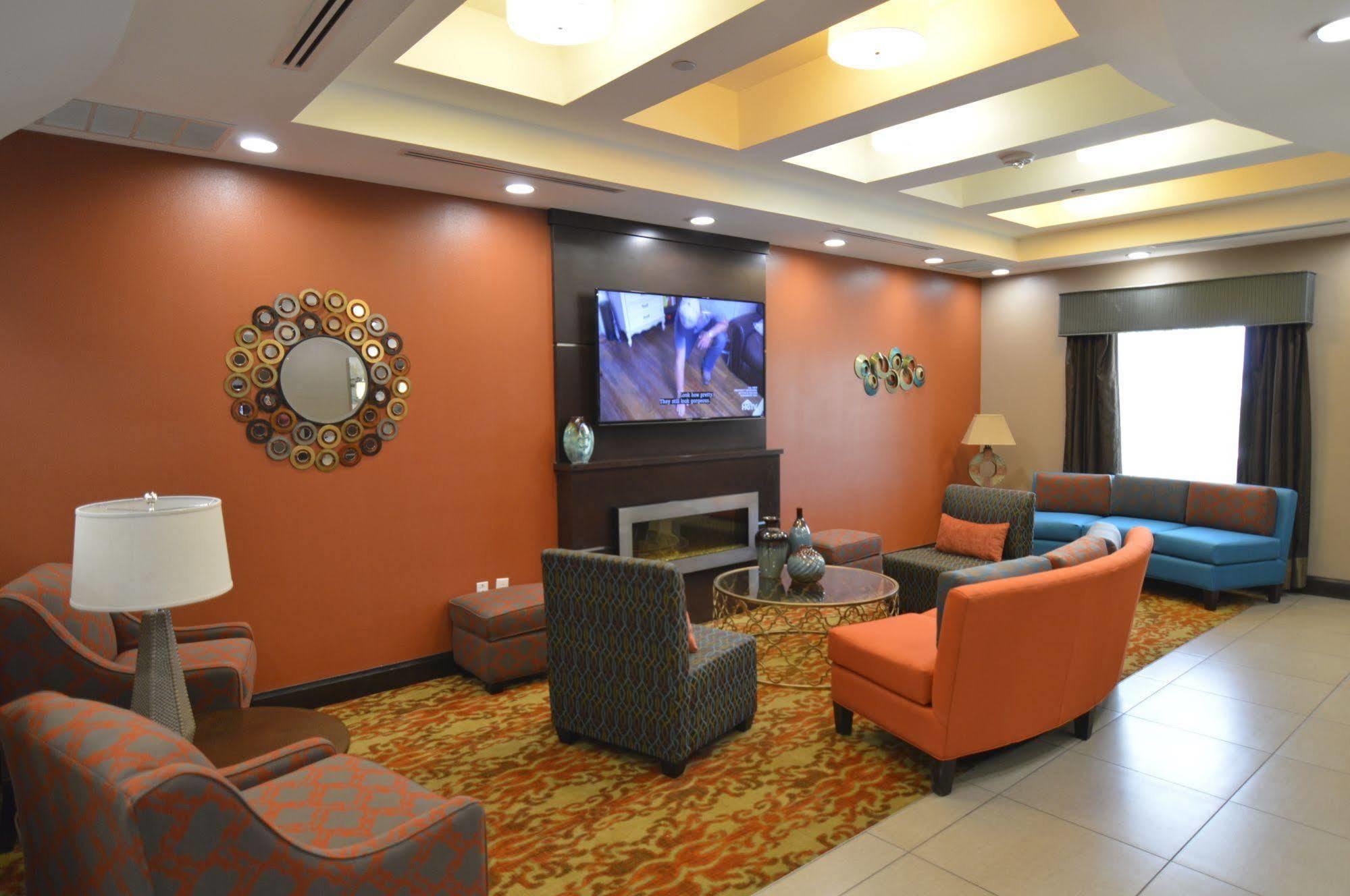 Best Western Plus Longhorn Inn & Suites Luling Экстерьер фото